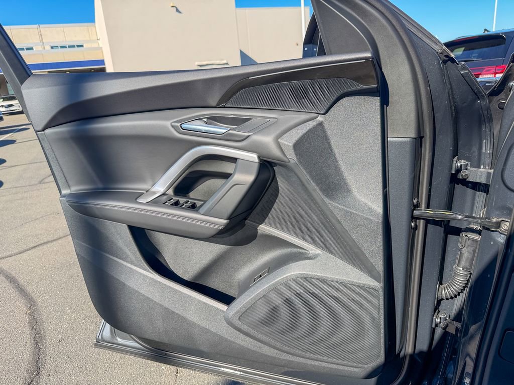 New 2025 Audi Q5 Premium image 13