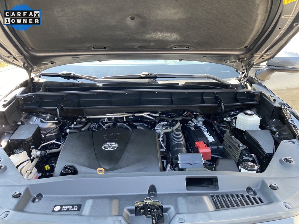 Used 2020 Toyota Highlander LE image 40