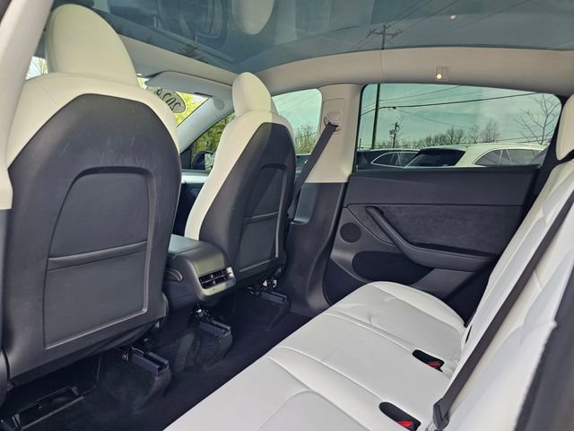 Used 2024 Tesla Model Y Performance image 22
