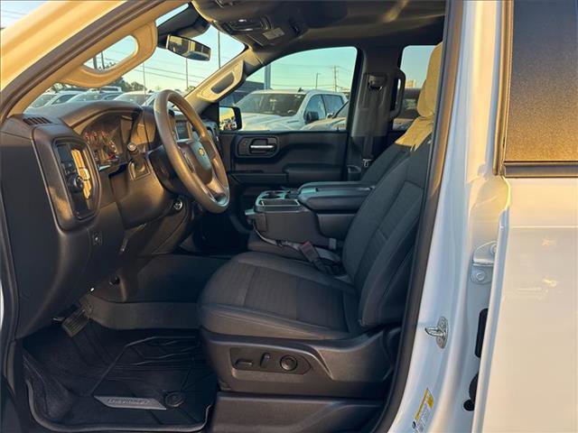 Used 2024 Chevrolet Silverado 1500 Custom image 13