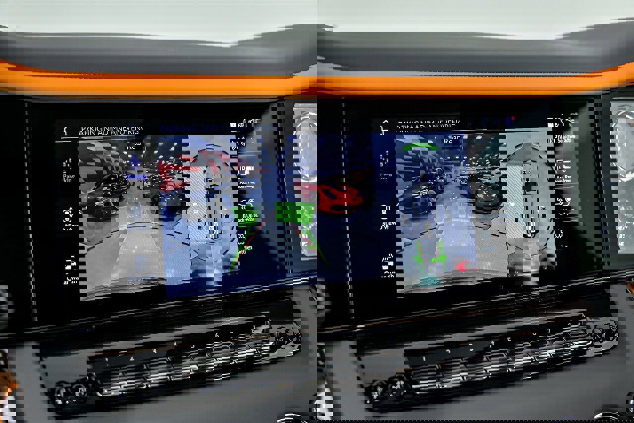 Used 2025 Rolls-Royce Cullinan image 35