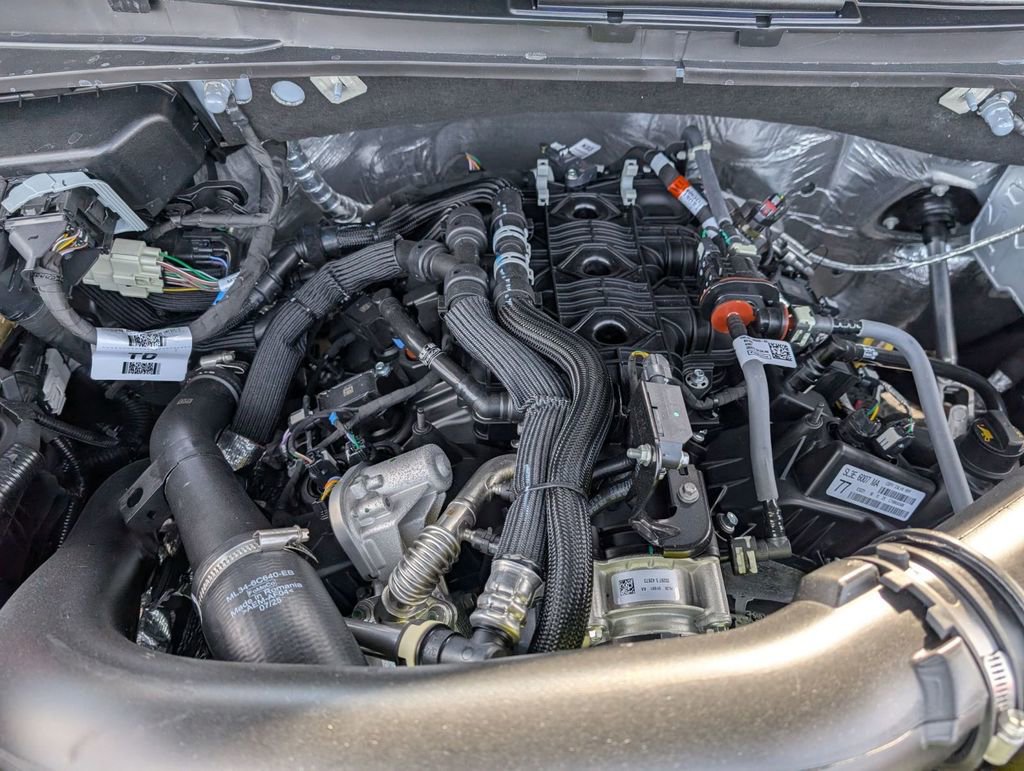 New 2025 Ford Expedition Active image 53