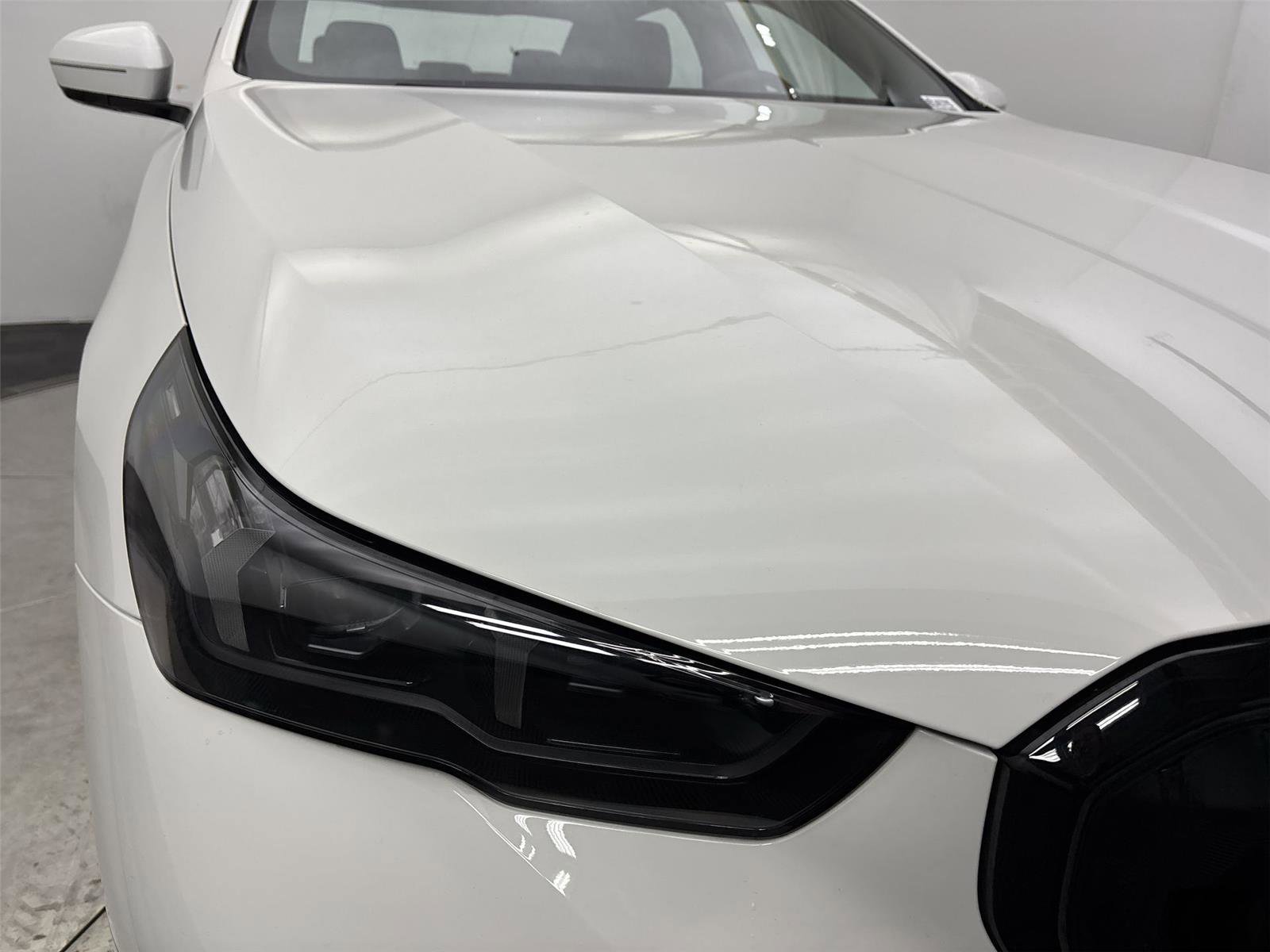 Used 2025 BMW 530i xDrive w/ M Sport Package AWD/4WD image 18