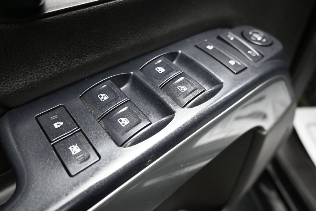 Used 2015 Chevrolet Silverado 1500 LT AWD/4WD image 11