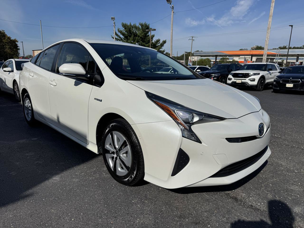 Used 2018 Toyota Prius Two w/ Prius Two Safety Plus Package FWD image 3