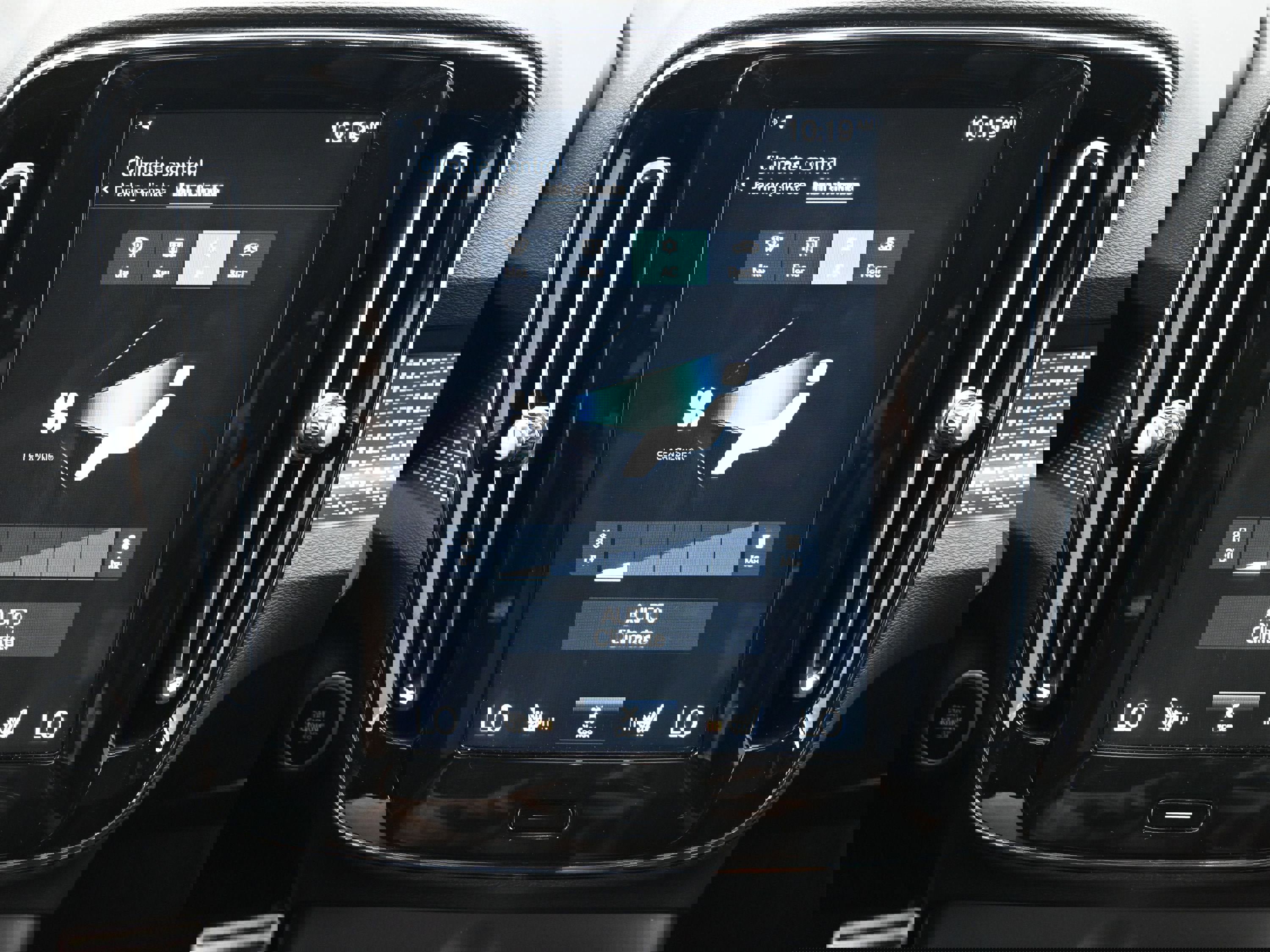 Used 2022 Volvo XC40 T5 R-Design image 16