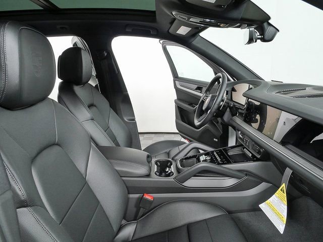 New 2026 Porsche Cayenne AWD image 23