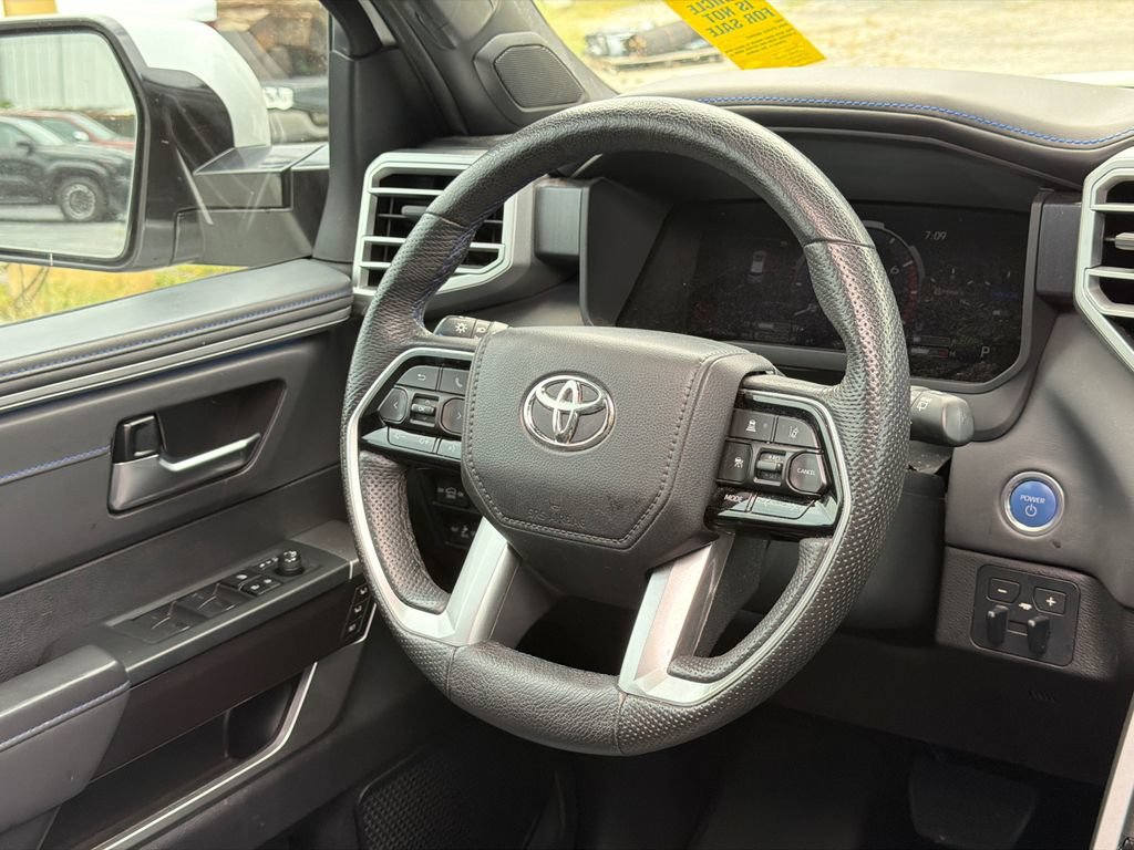 Used 2023 Toyota Sequoia Platinum AWD/4WD image 28