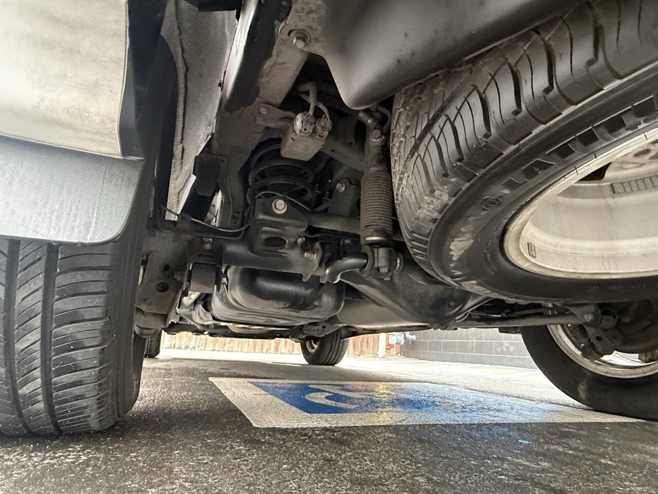 Used 2011 Lexus GX 460 image 19