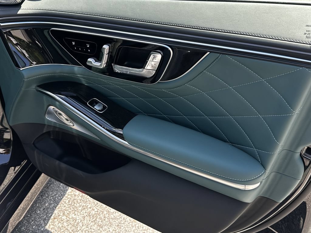 New 2027 Mercedes-Benz S 580 4MATIC Sedan image 16
