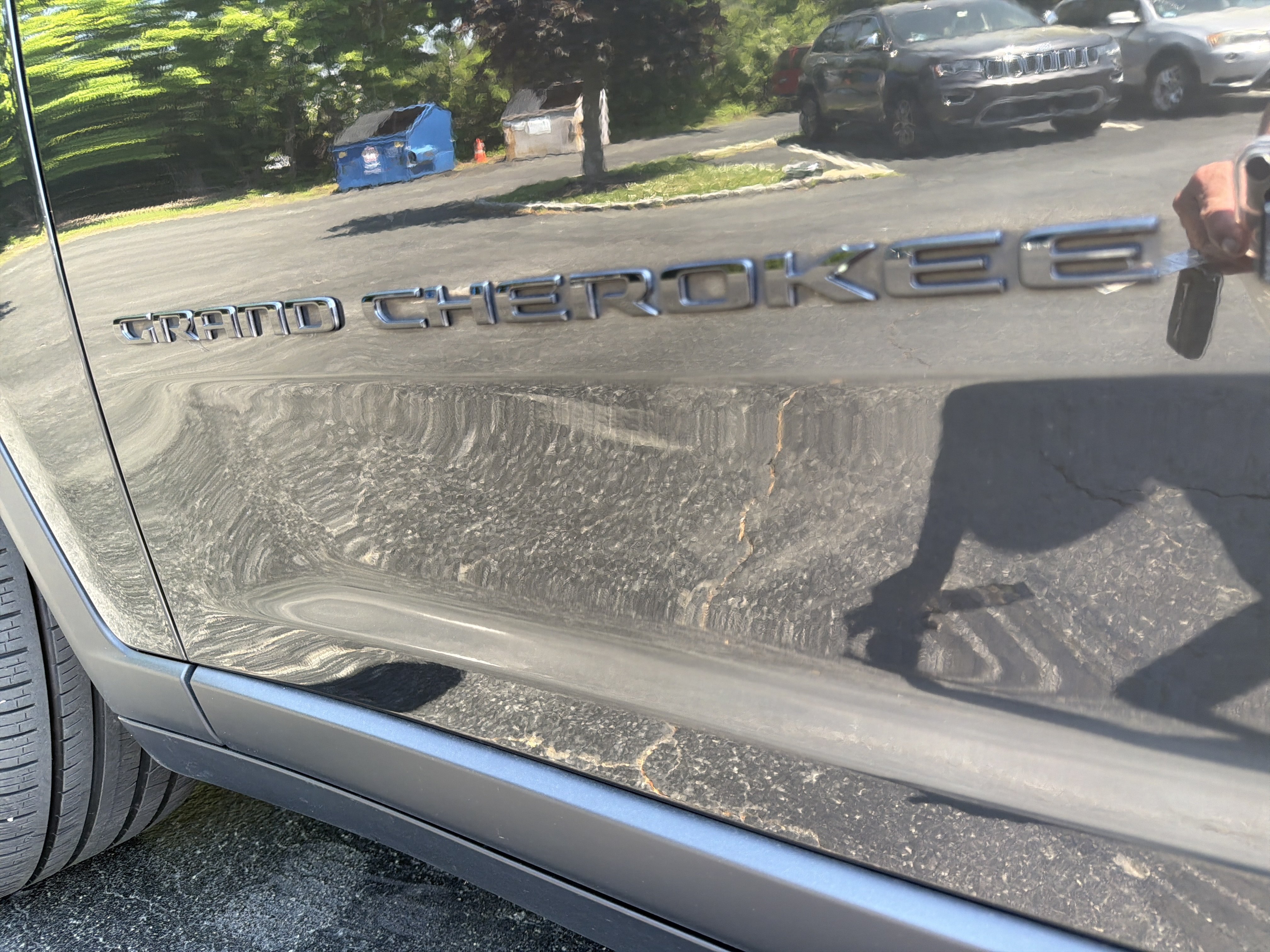 Certified 2024 Jeep Grand Cherokee Limited w/ Luxury Tech Group II AWD/4WD image 36