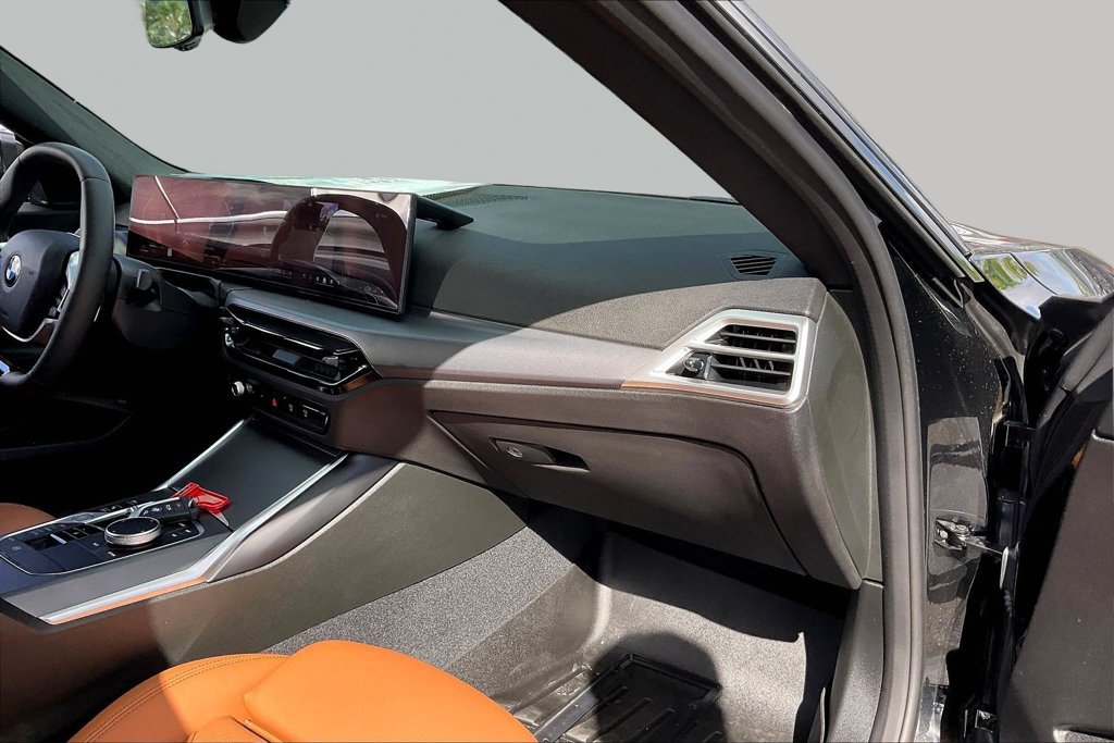 Used 2025 BMW 230i Coupe w/ Convenience Package RWD image 20