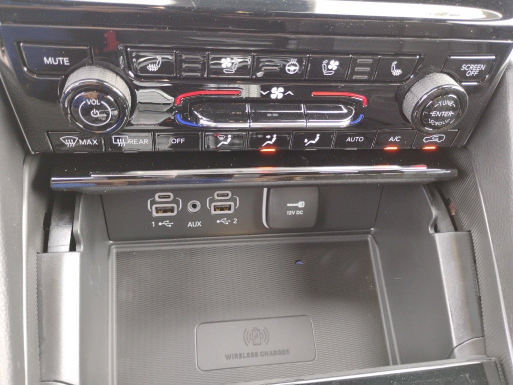 New 2025 Jeep Grand Cherokee Limited w/ Luxury Tech Group II image 25