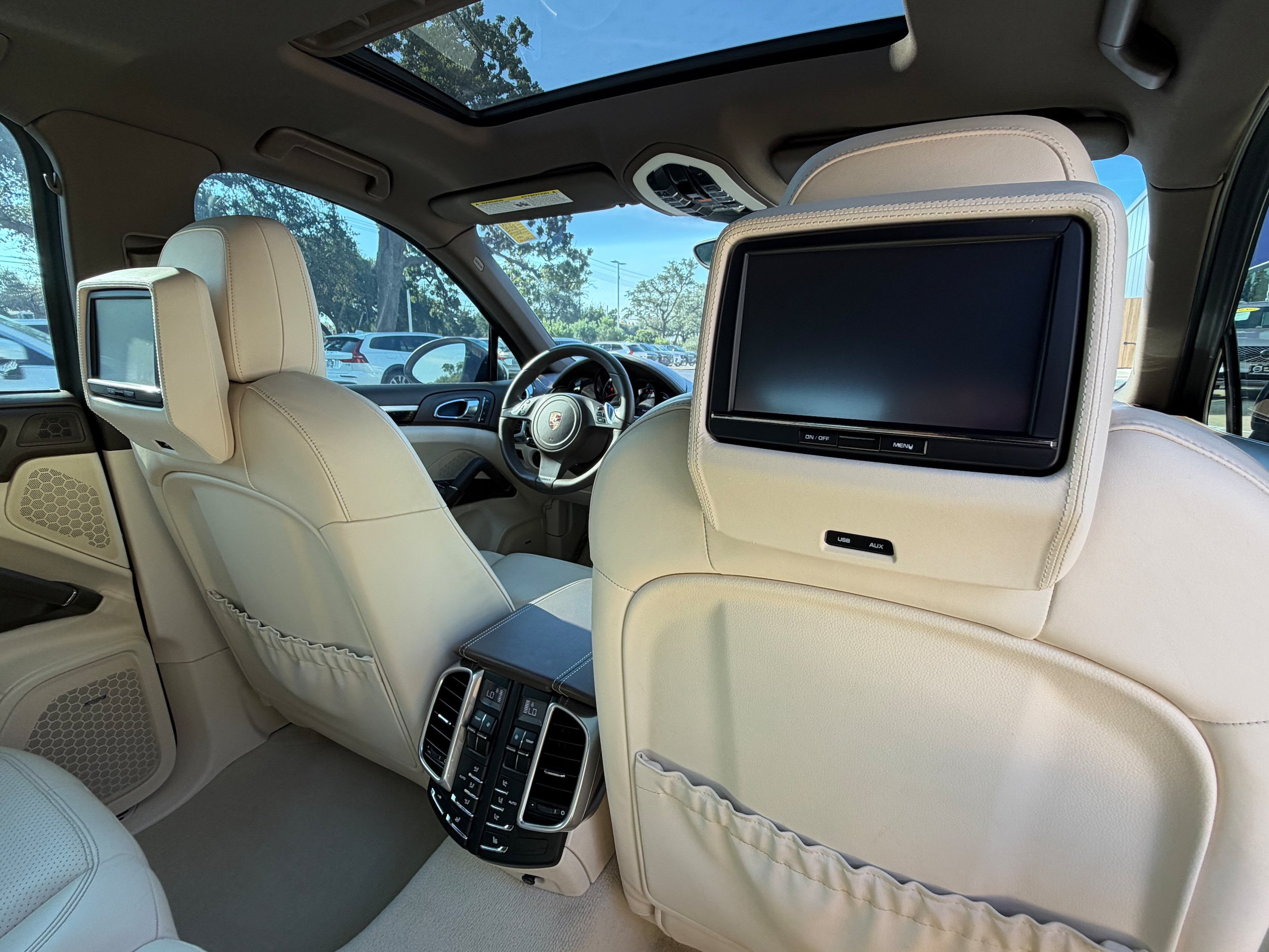Used 2012 Porsche Cayenne AWD/4WD image 13