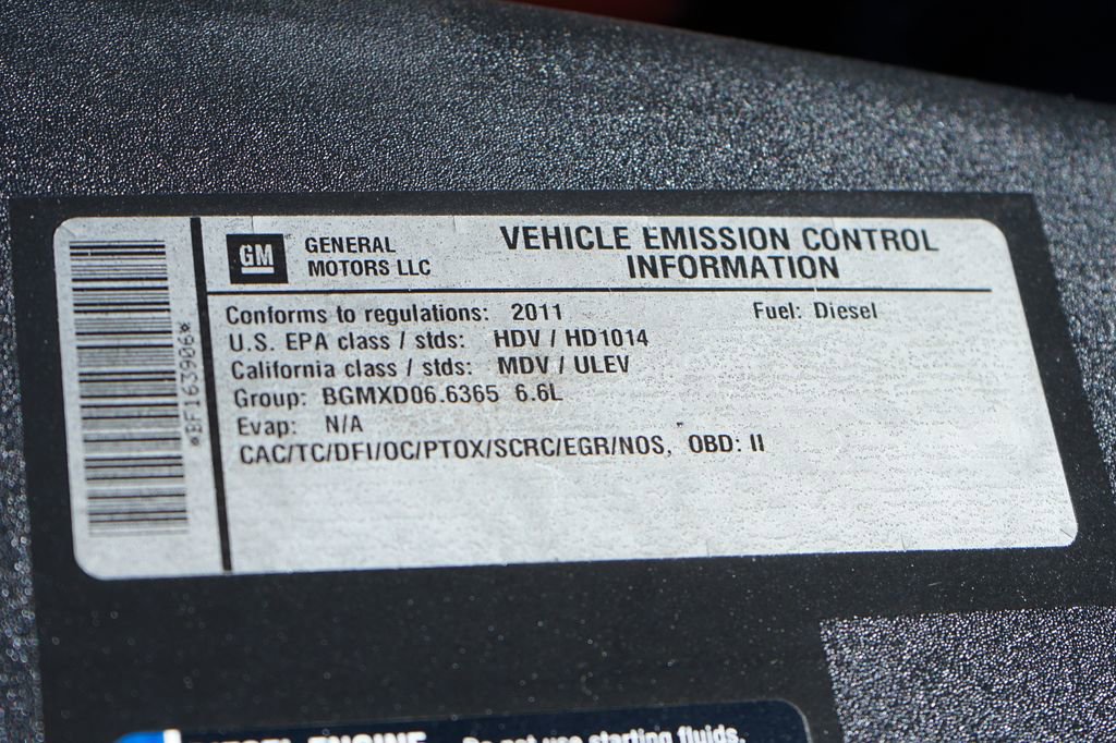 Used 2011 GMC Sierra 3500 Denali AWD/4WD image 15