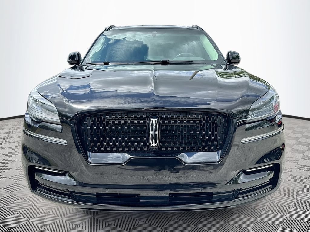 Used 2024 Lincoln Aviator Reserve w/ Equipment Group 201A RWD image 2