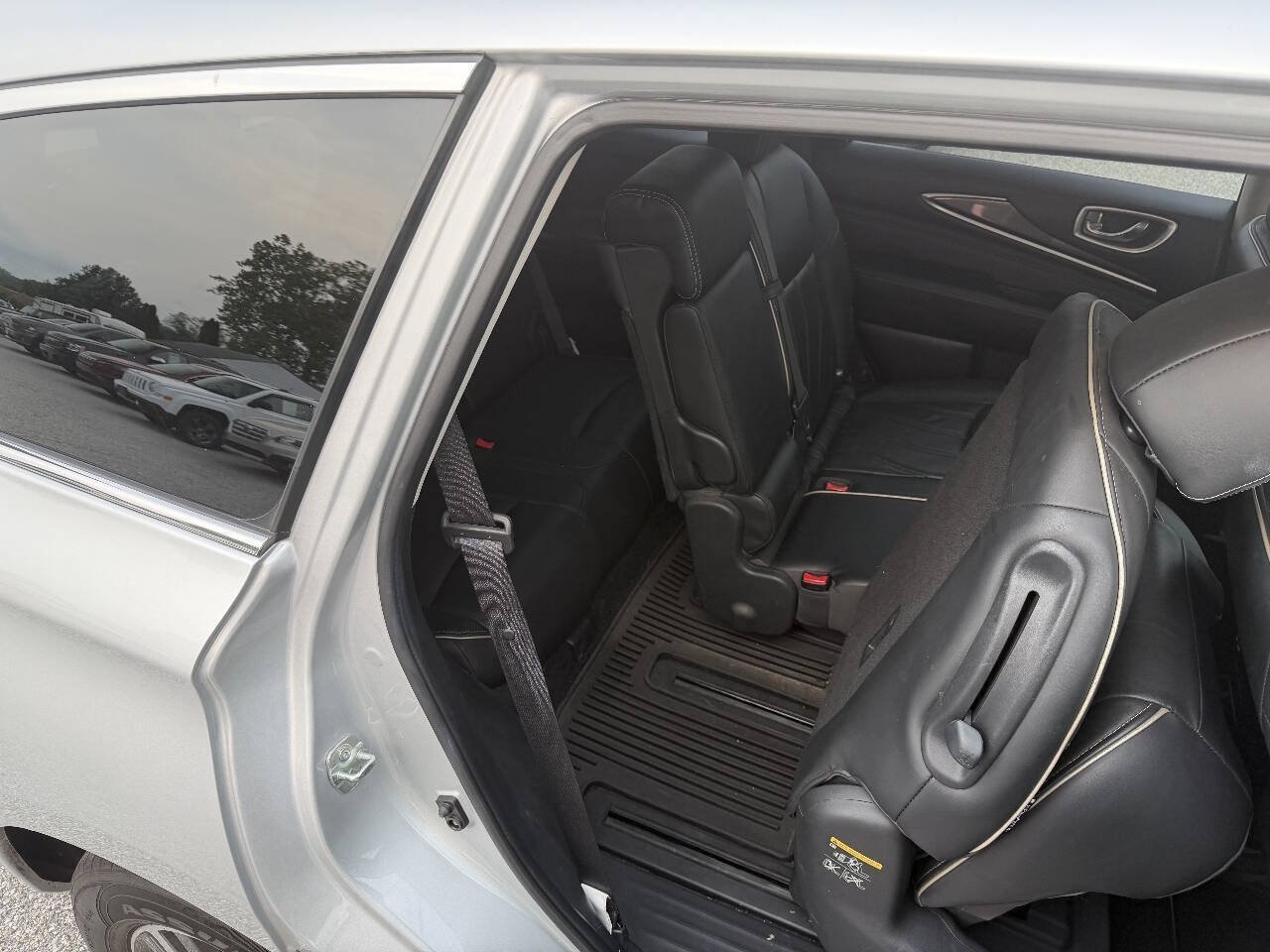 Used 2019 INFINITI QX60 Luxe w/ Essential Package AWD/4WD image 27