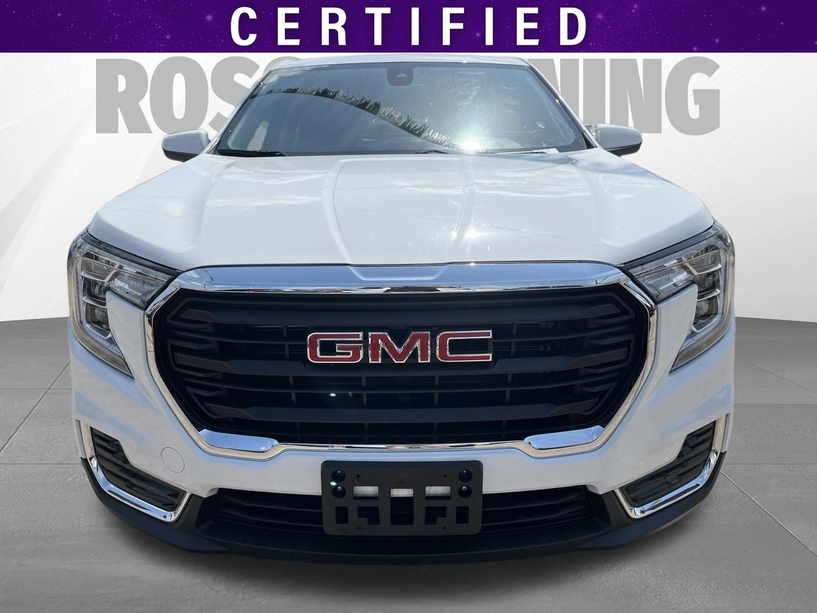 Used 2024 GMC Terrain SLE FWD image 2