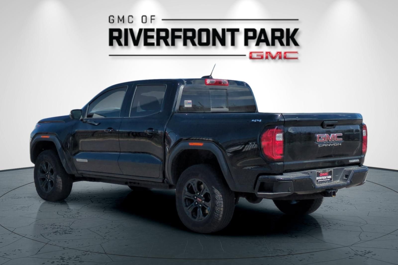 Used 2025 GMC Canyon Elevation AWD/4WD image 5