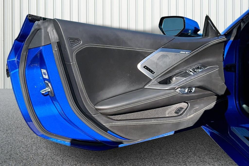 Used 2020 Chevrolet Corvette Stingray Premium Cpe w/ 3LT Preferred Equipment Group image 15