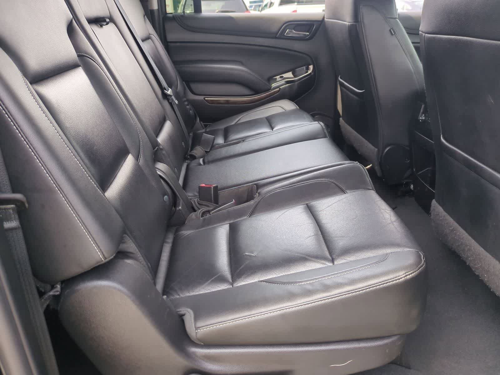 Used 2020 Chevrolet Suburban LT image 19
