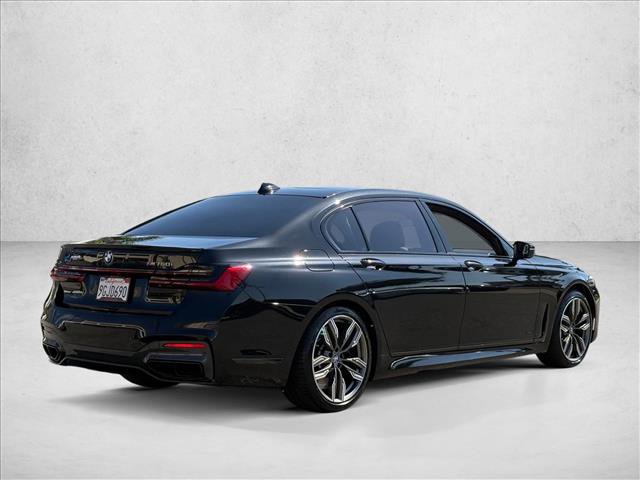 Used 2022 BMW M760i xDrive w/ Luxury Rear Seating Package image 6