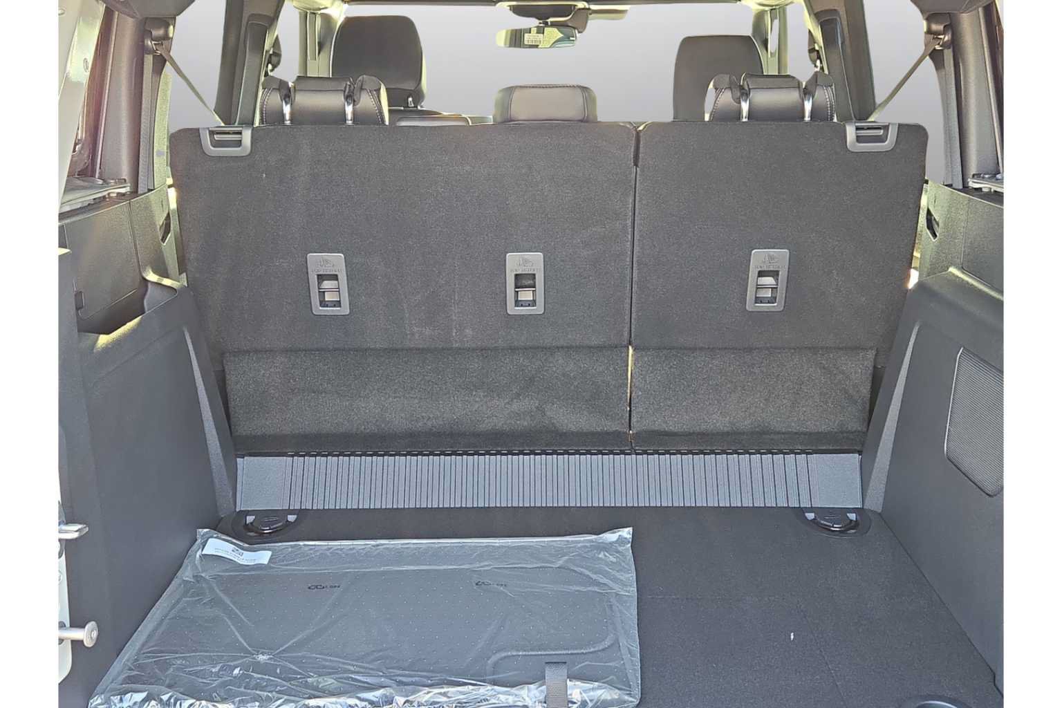 New 2026 Ford Bronco Outer Banks w/ Sasquatch Package AWD/4WD image 11