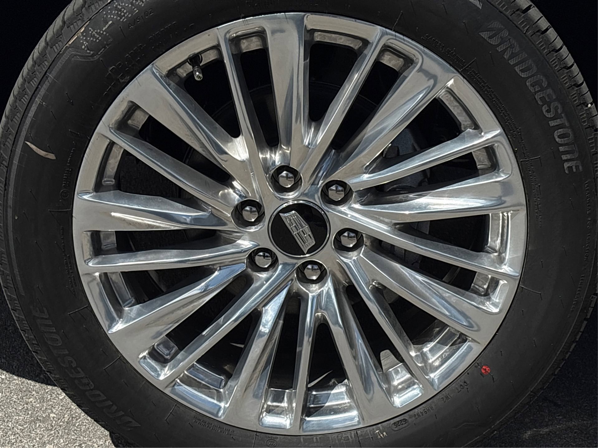 New 2026 Cadillac Escalade Luxury image 13