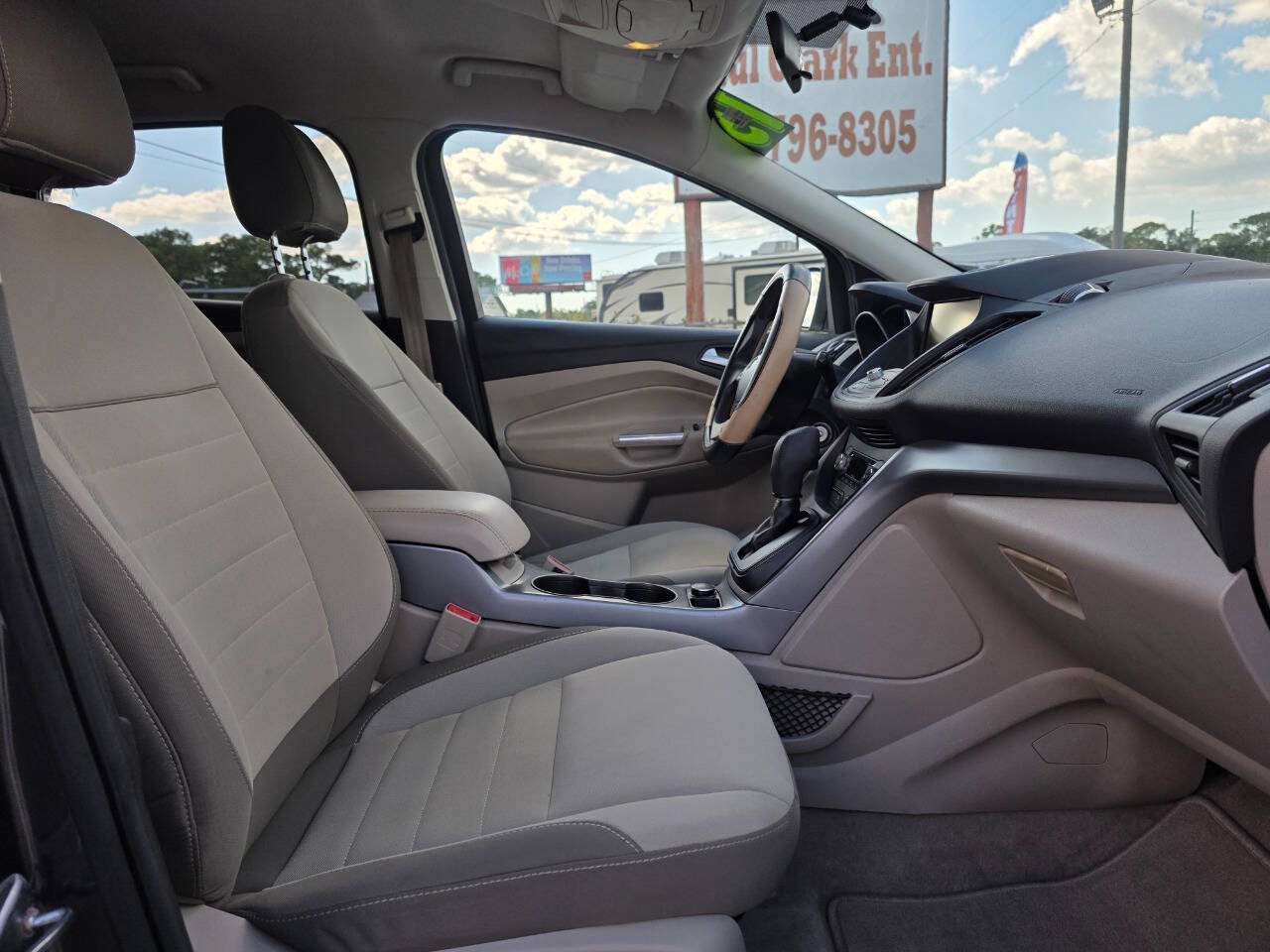 Used 2015 Ford Escape SE w/ Equipment Group 201A FWD image 14