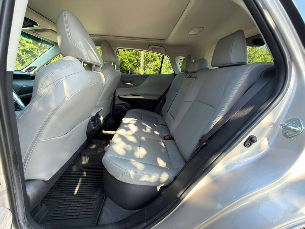 Used 2022 Toyota Venza Limited w/ Advanced Technology Package AWD/4WD image 23
