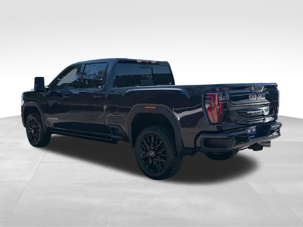 Used 2024 GMC Sierra 2500 AT4 w/ AT4 Premium Plus Package AWD/4WD image 6