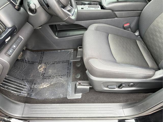 Certified 2024 Nissan Pathfinder SV FWD image 18