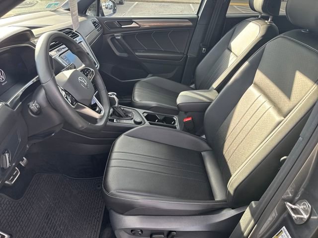 Certified 2024 Volkswagen Tiguan SE R-Line image 14
