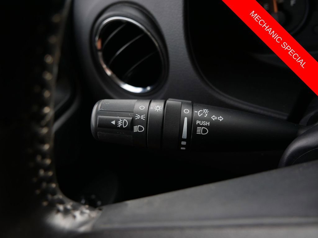 Used 2015 Jeep Patriot Latitude w/ Sun/Sound Group AWD/4WD image 18