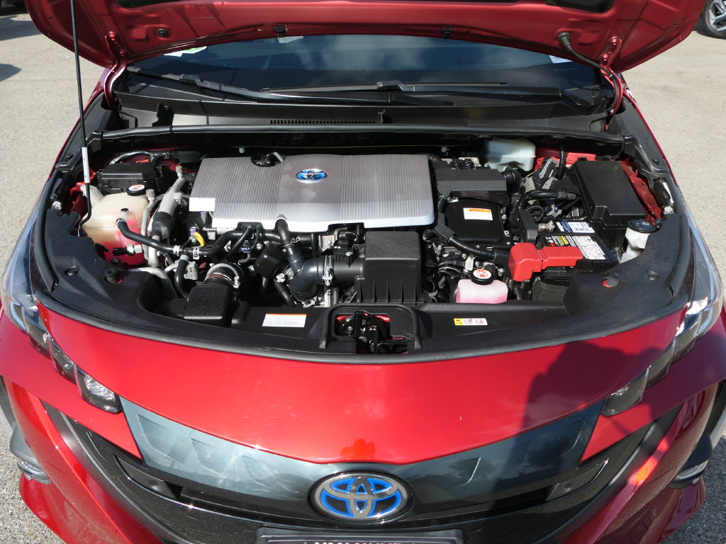 Used 2017 Toyota Prius Prime Advanced w/ Carpet Mat Package FWD image 26