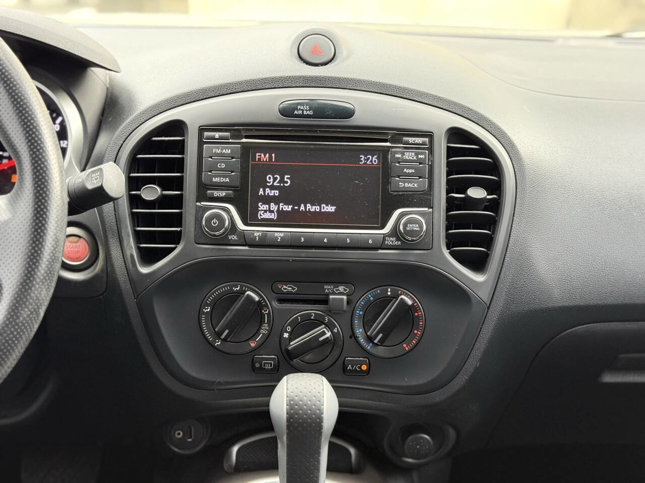 Used 2016 Nissan Juke S image 18