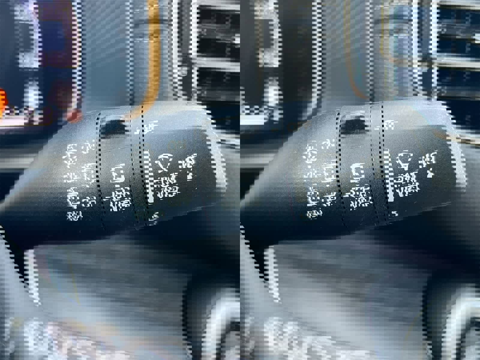 Used 2023 Jeep Wagoneer Series III w/ Preferred Equipment Group image 25