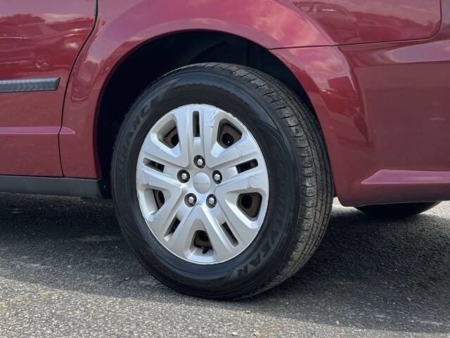 Used 2015 Dodge Grand Caravan American Value Package w/ UConnect Hands-Free Group image 20