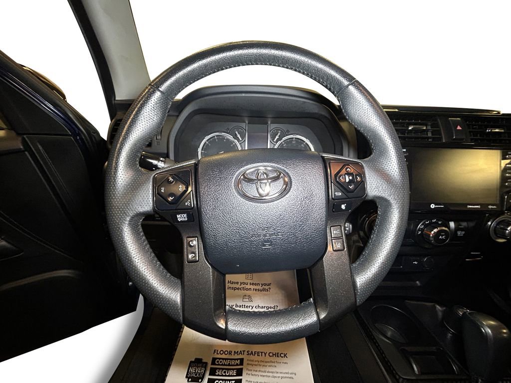 Used 2020 Toyota 4Runner Venture AWD/4WD image 12