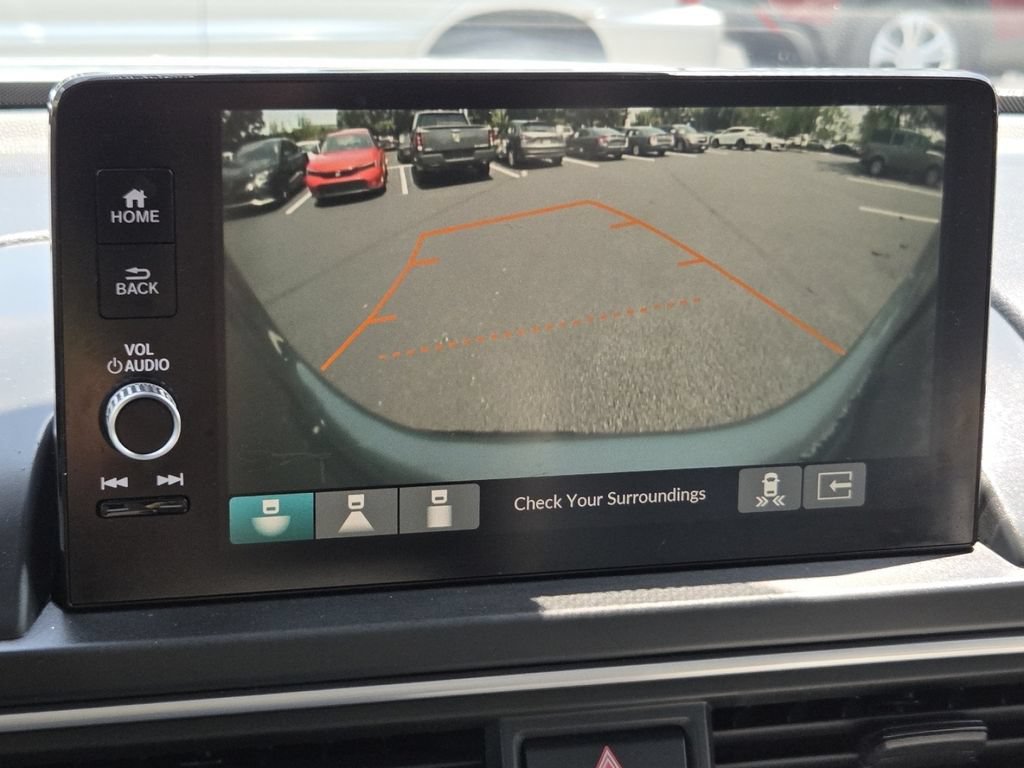 Certified 2023 Honda Pilot Touring image 13