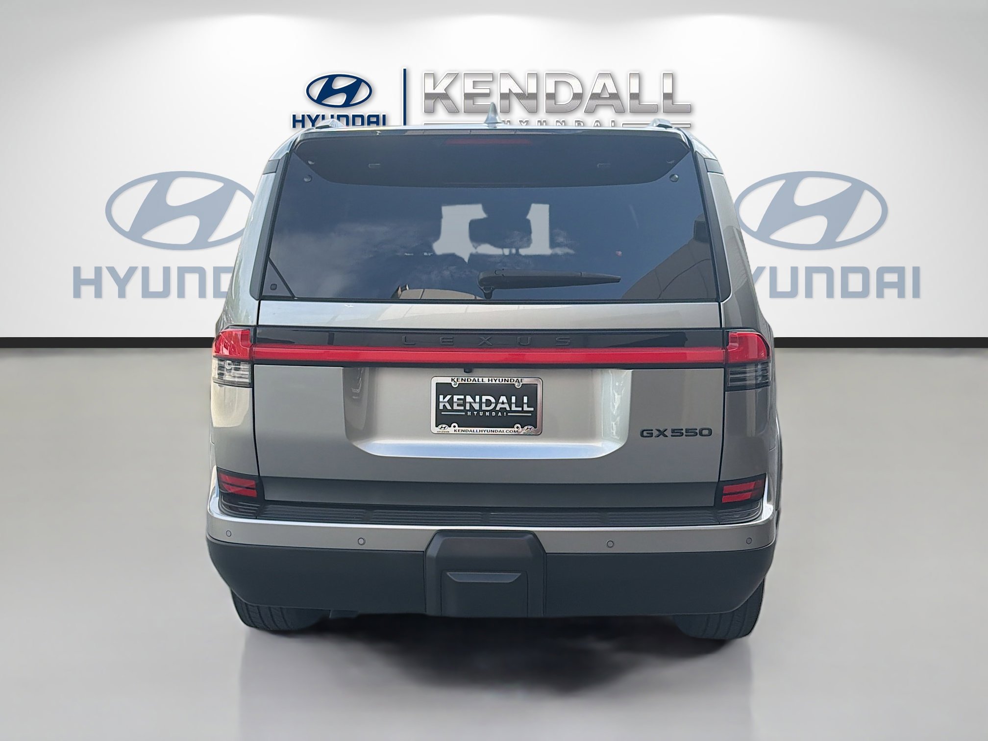 Used 2024 Lexus GX 550 w/ Cold Area Package AWD/4WD image 5