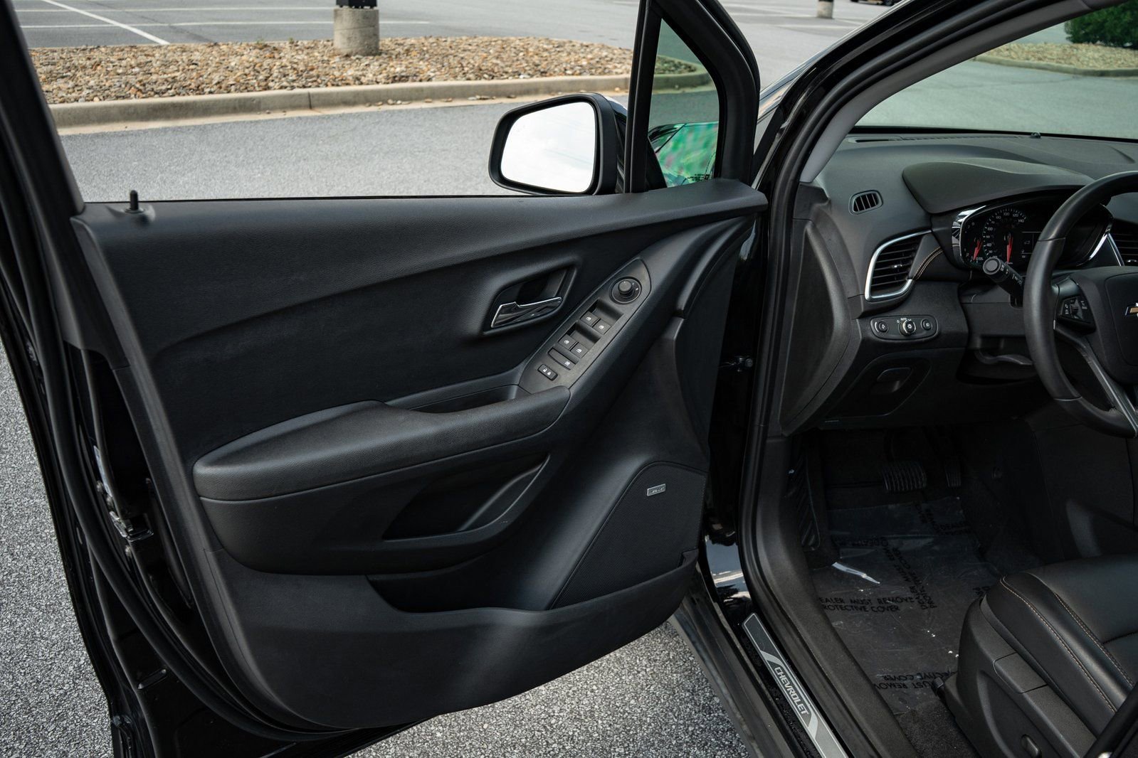 Used 2020 Chevrolet Trax Premier image 16