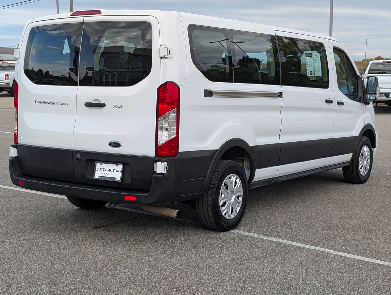 Used 2023 Ford Transit 350 XLT image 4