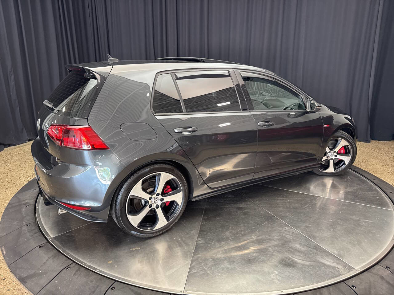 Used 2017 Volkswagen GTI Autobahn FWD image 9