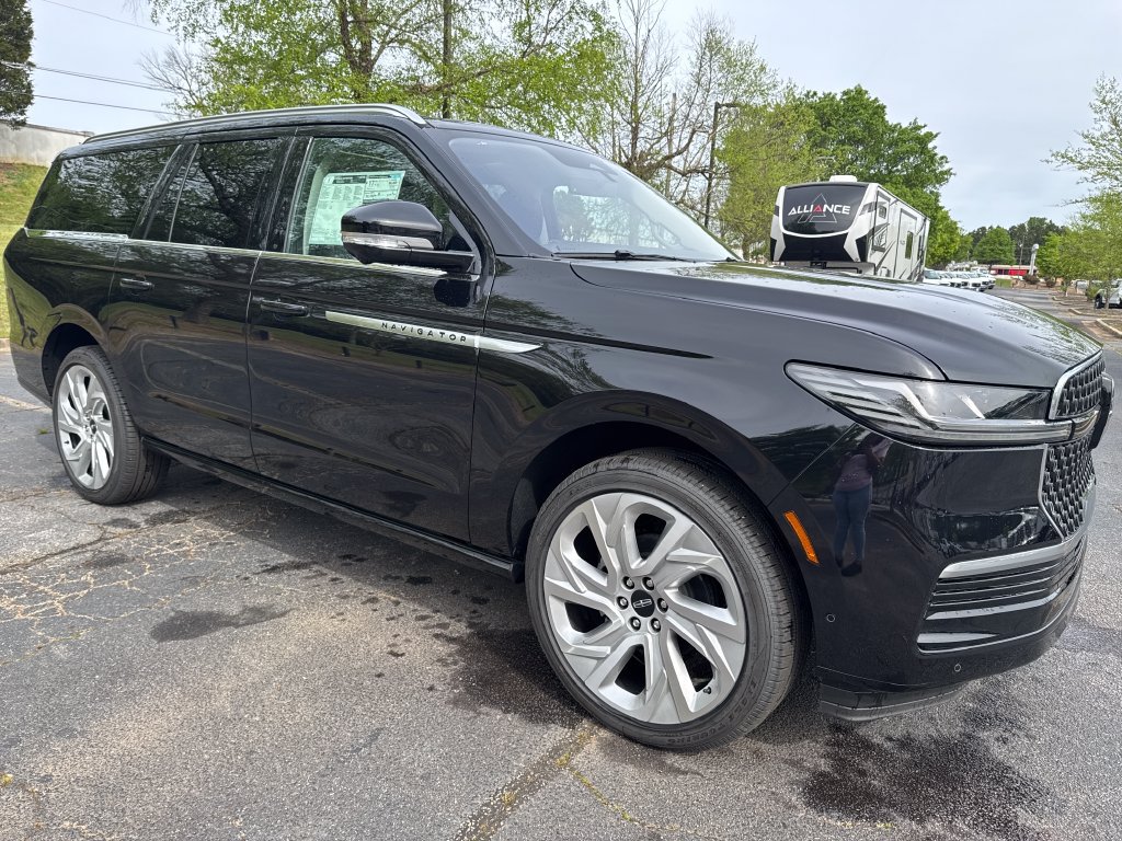 New 2025 Lincoln Navigator L Reserve