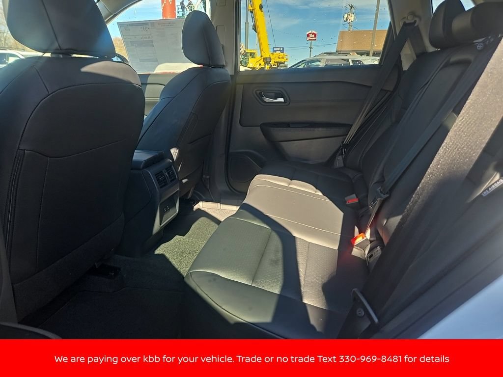 New 2026 Nissan Rogue Dark Armor AWD/4WD image 27