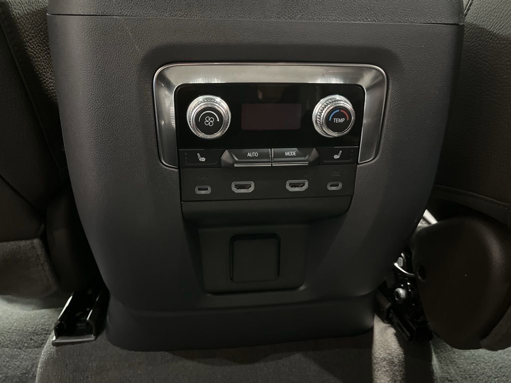 Certified 2024 GMC Yukon XL Denali w/ Denali Reserve Package image 17