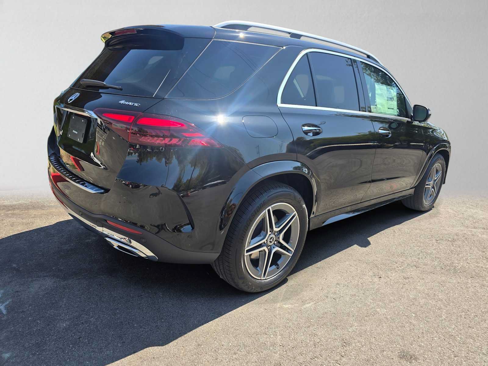 New 2026 Mercedes-Benz GLE 450e 4MATIC image 3