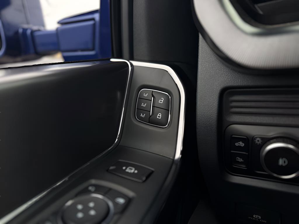 Used 2026 Ford F450 Platinum image 22