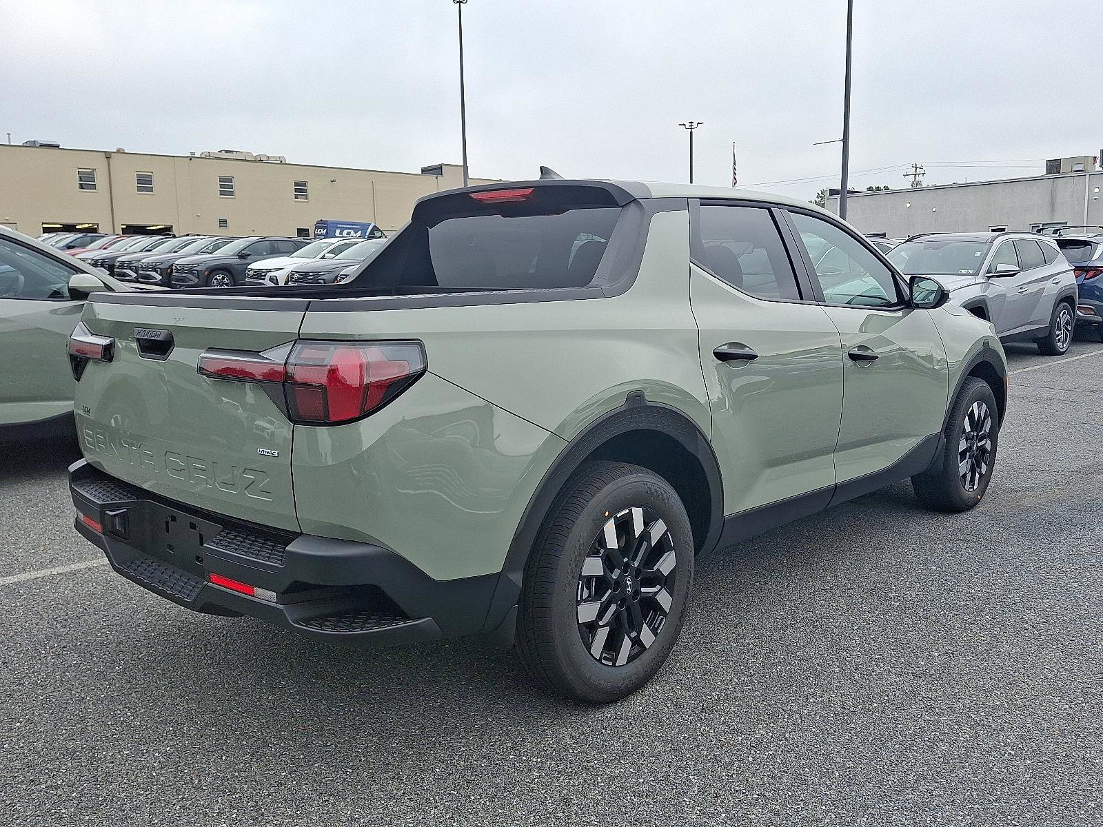 New 2026 Hyundai Santa Cruz SE image 3